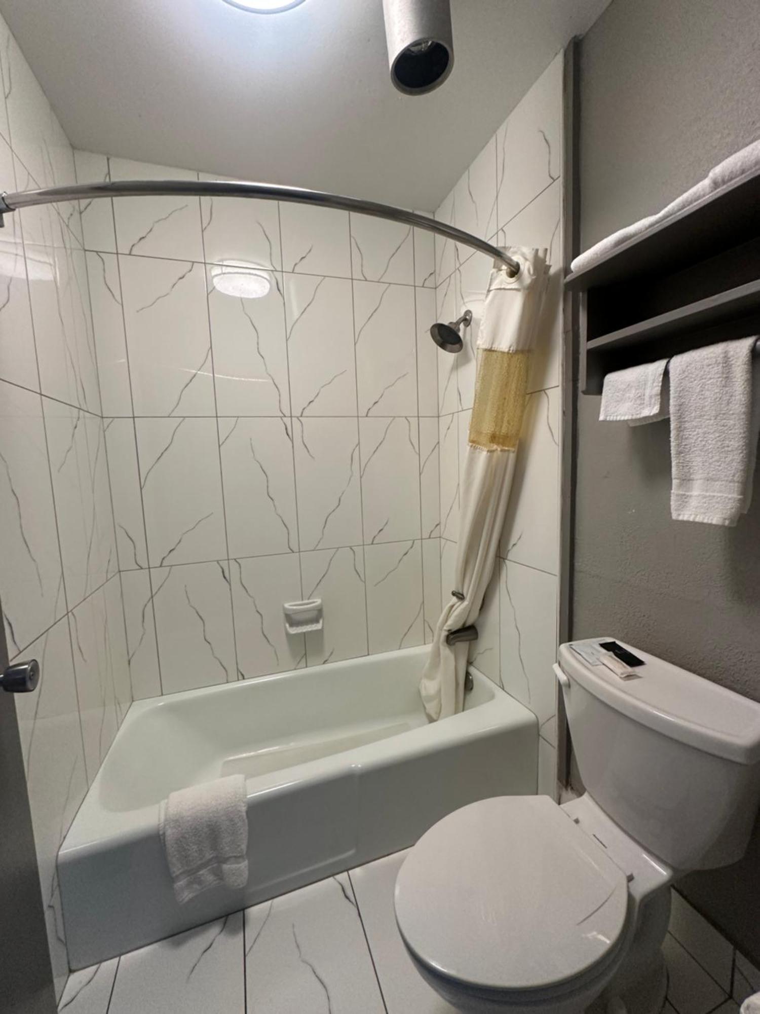 Executive Inn Locust Grove By Capital O Εξωτερικό φωτογραφία