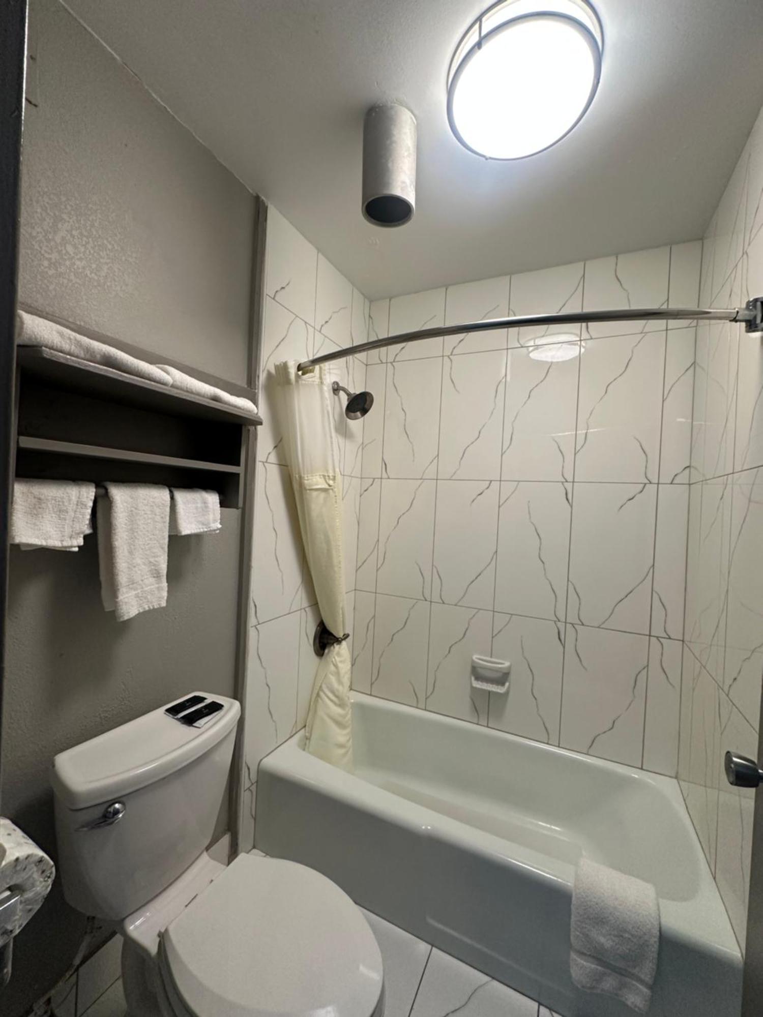 Executive Inn Locust Grove By Capital O Εξωτερικό φωτογραφία