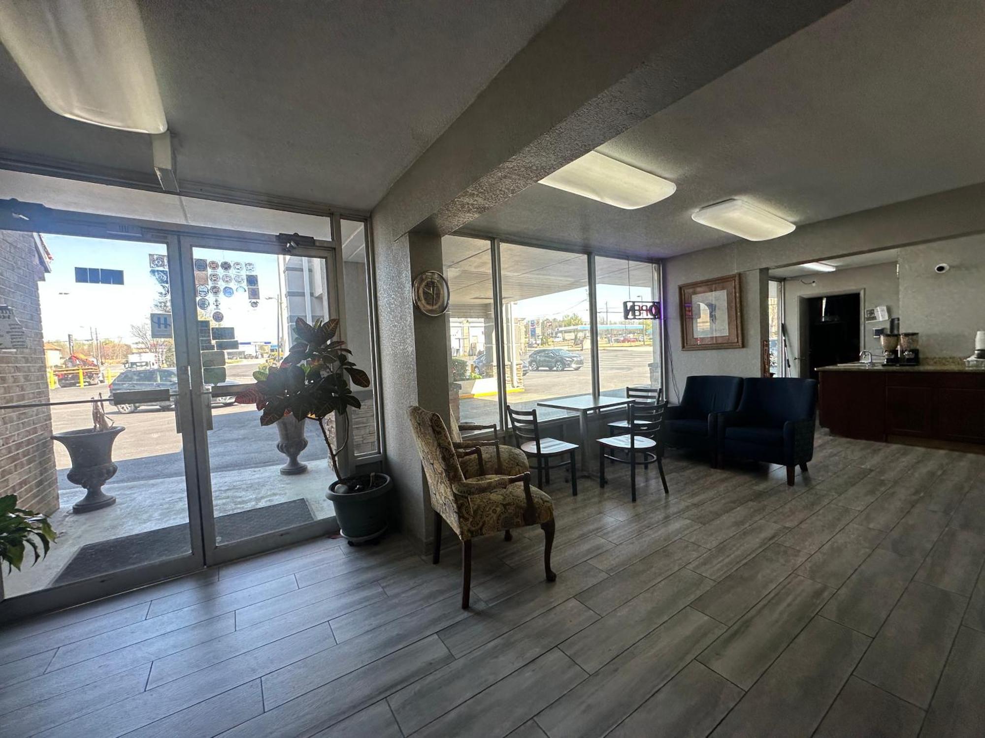 Executive Inn Locust Grove By Capital O Εξωτερικό φωτογραφία